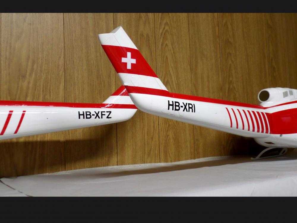 Huey UH 1D 500er GFK Rumpf Heliswiss 4.JPG