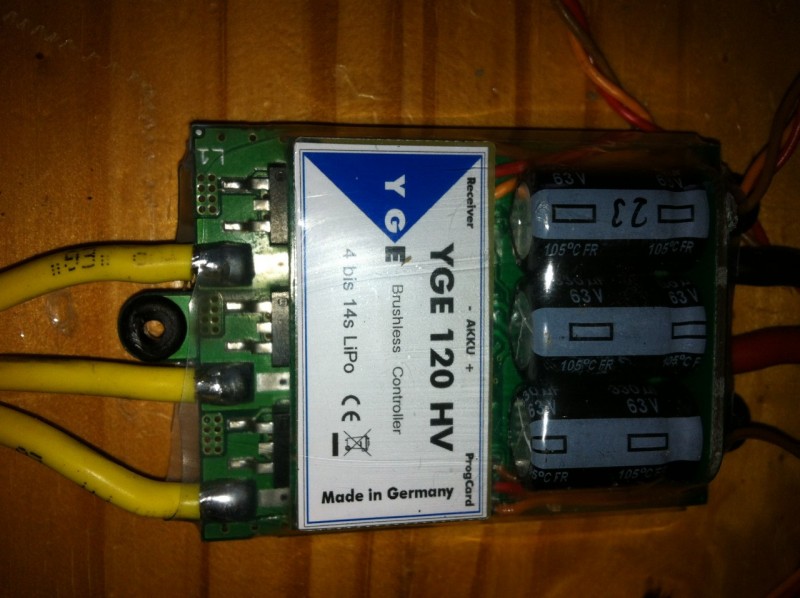 YGE 120 HV dessus